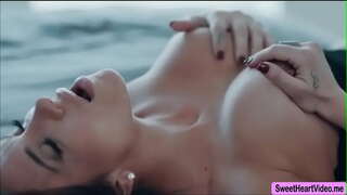 Жаклин Taylor на ожидала барои чи ое, ки ба алоқаи ҷинсӣ бо Лив Wylde ва іис кардани оргазм