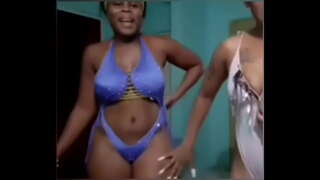 (NN) அவர்களிடம் அன்பு வளைவுகள் மற்றும் உச்சரிப்பு