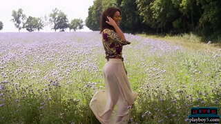 Busty венгерская модели милф раздевается ва назар бениҳоят санобар обнаженной