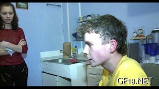 ���างวัยรุ่น cuties นึกไม่ออกว่าชีวิตของพวกเขา