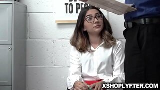 Callie गडबड भयो को शीर्ष मा कार्यालय तालिका